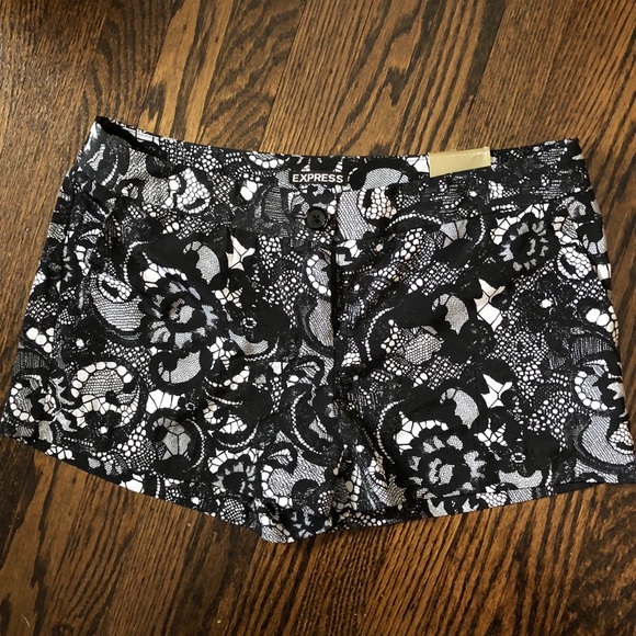 NWT express shorts - Picture 1 of 3